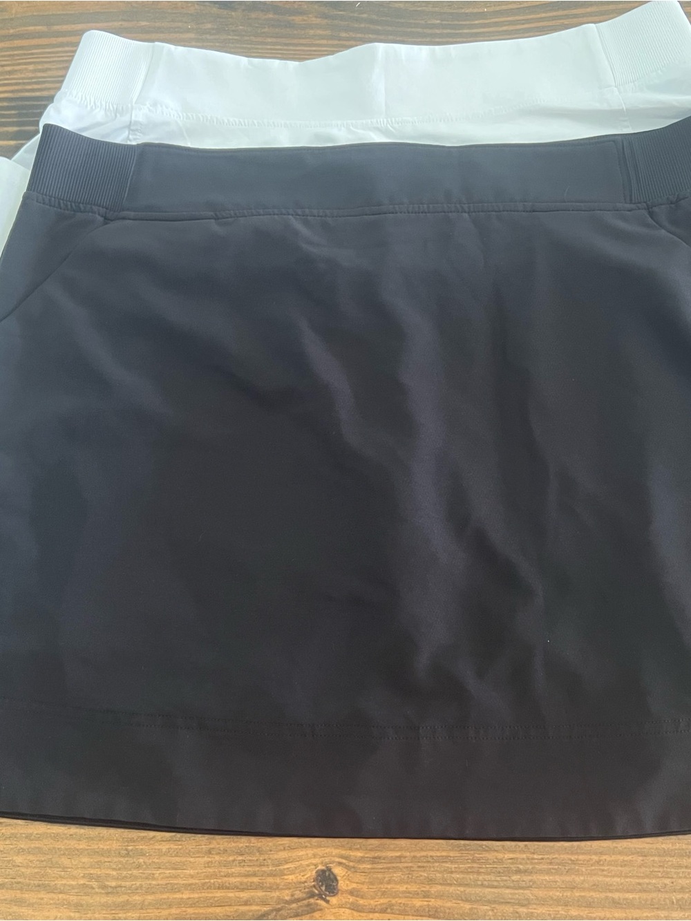 32 Degrees Multiple Black and White Skorts and Shorts